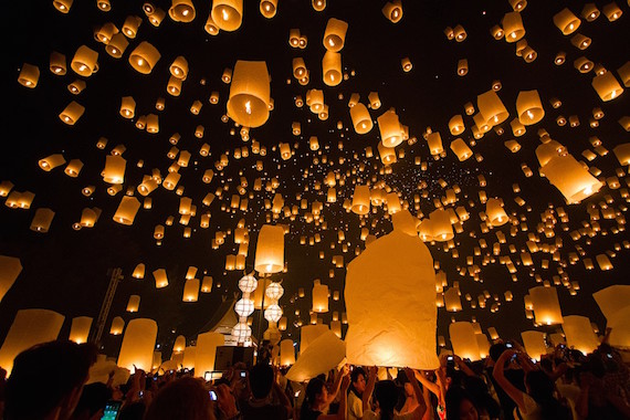 Loy-Krathong-blog1-1024x682